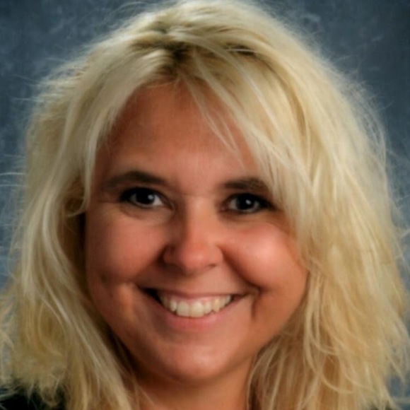 Meet your Posher, Loretta - Picture 1 of 1